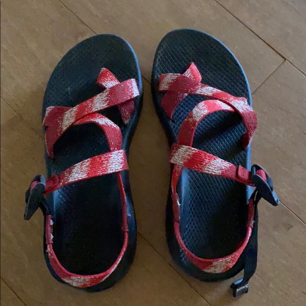 Chaco women’s z/2 classic Vibram outsole Red